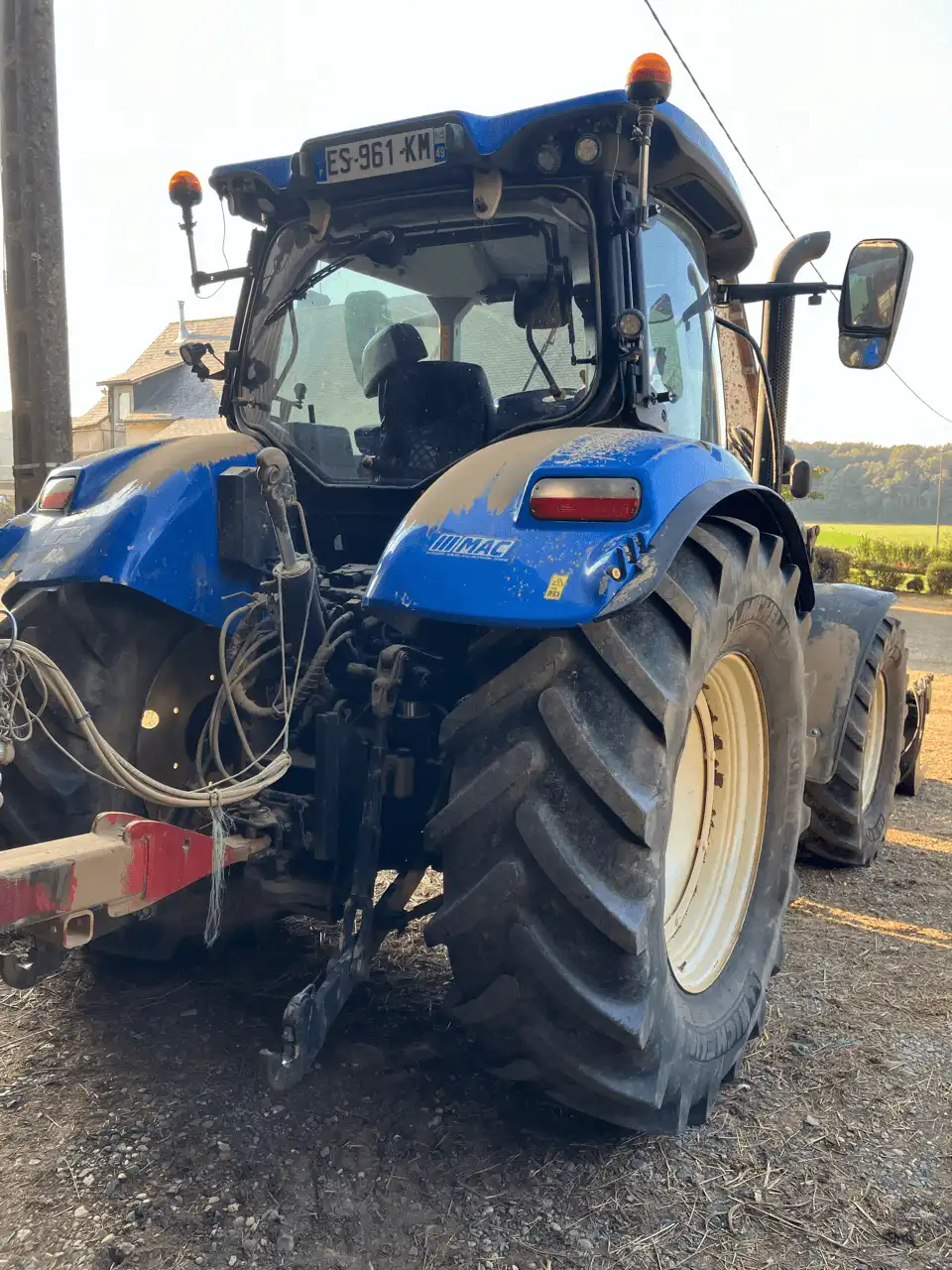Image NEW HOLLAND TRACTEUR NH T6