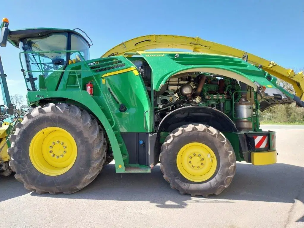 Image JOHN DEERE ENSILEUSE 8400