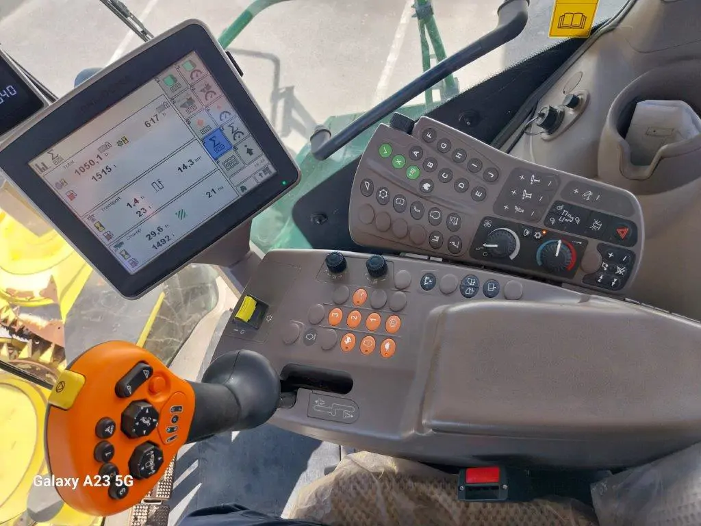 Image JOHN DEERE ENSILEUSE 8400