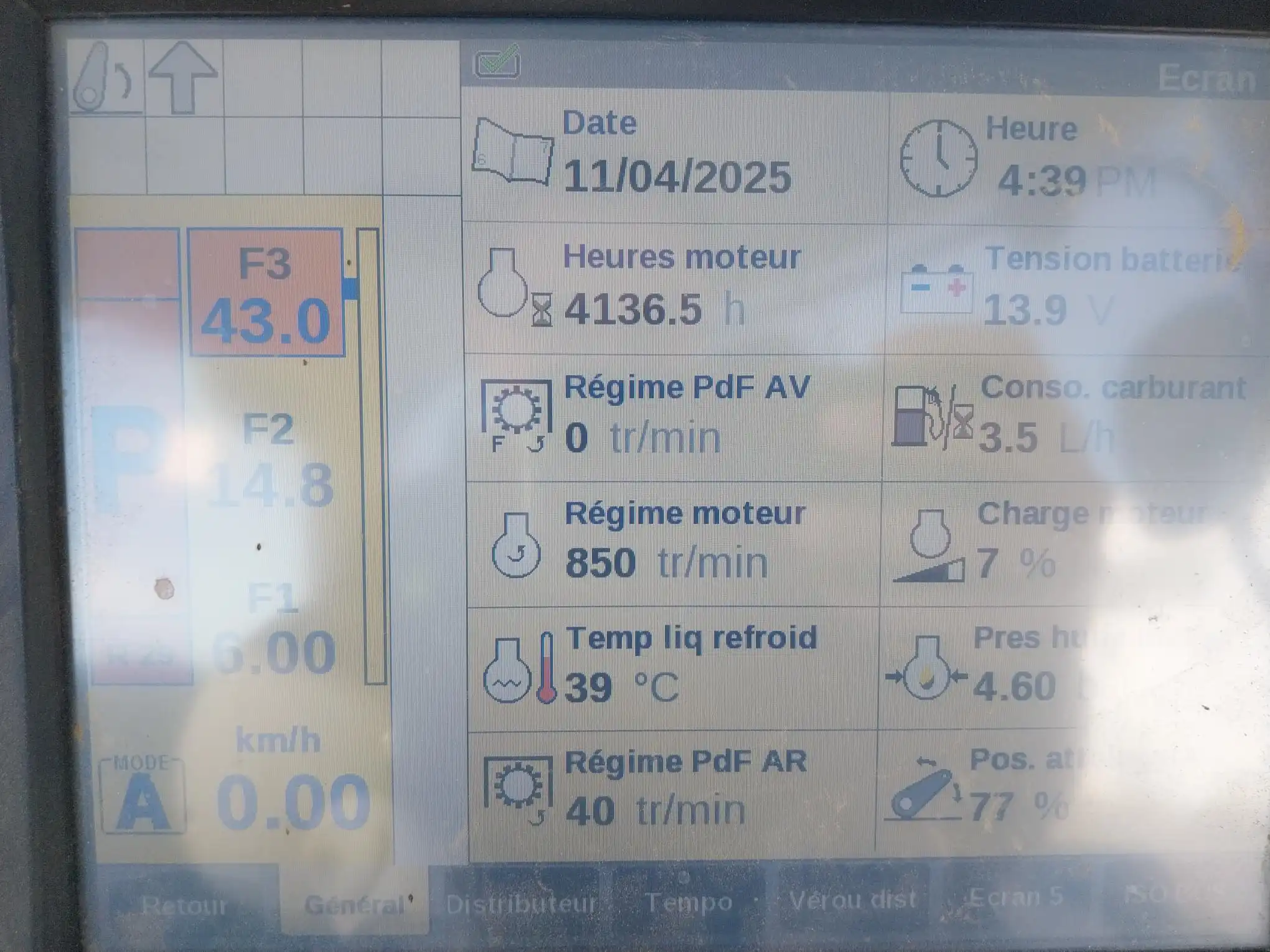 Image NEW HOLLAND TRACTEUR NEW HOLLAND T7 230