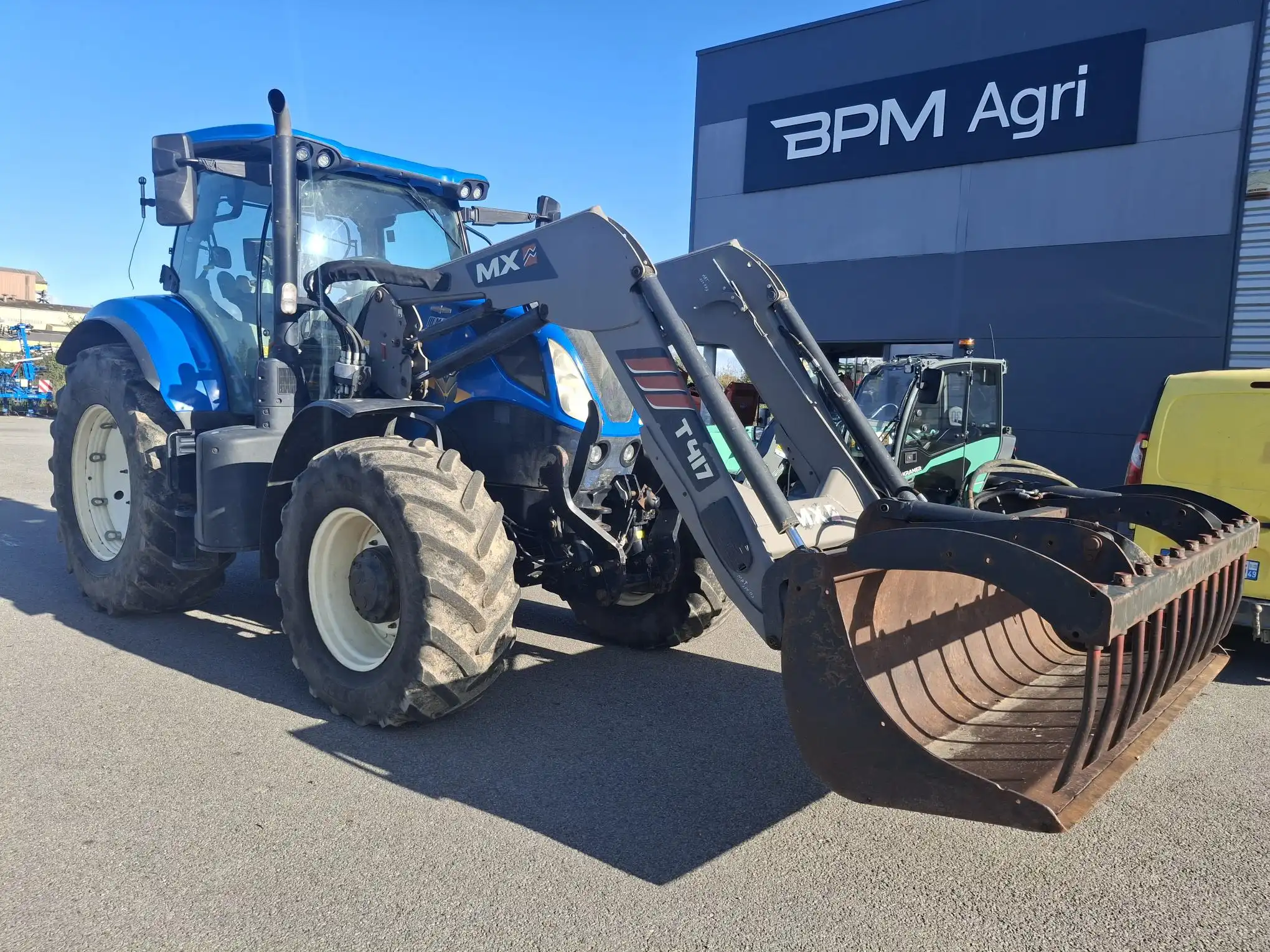 Photo NEW HOLLAND TRACTEUR NH T7 190