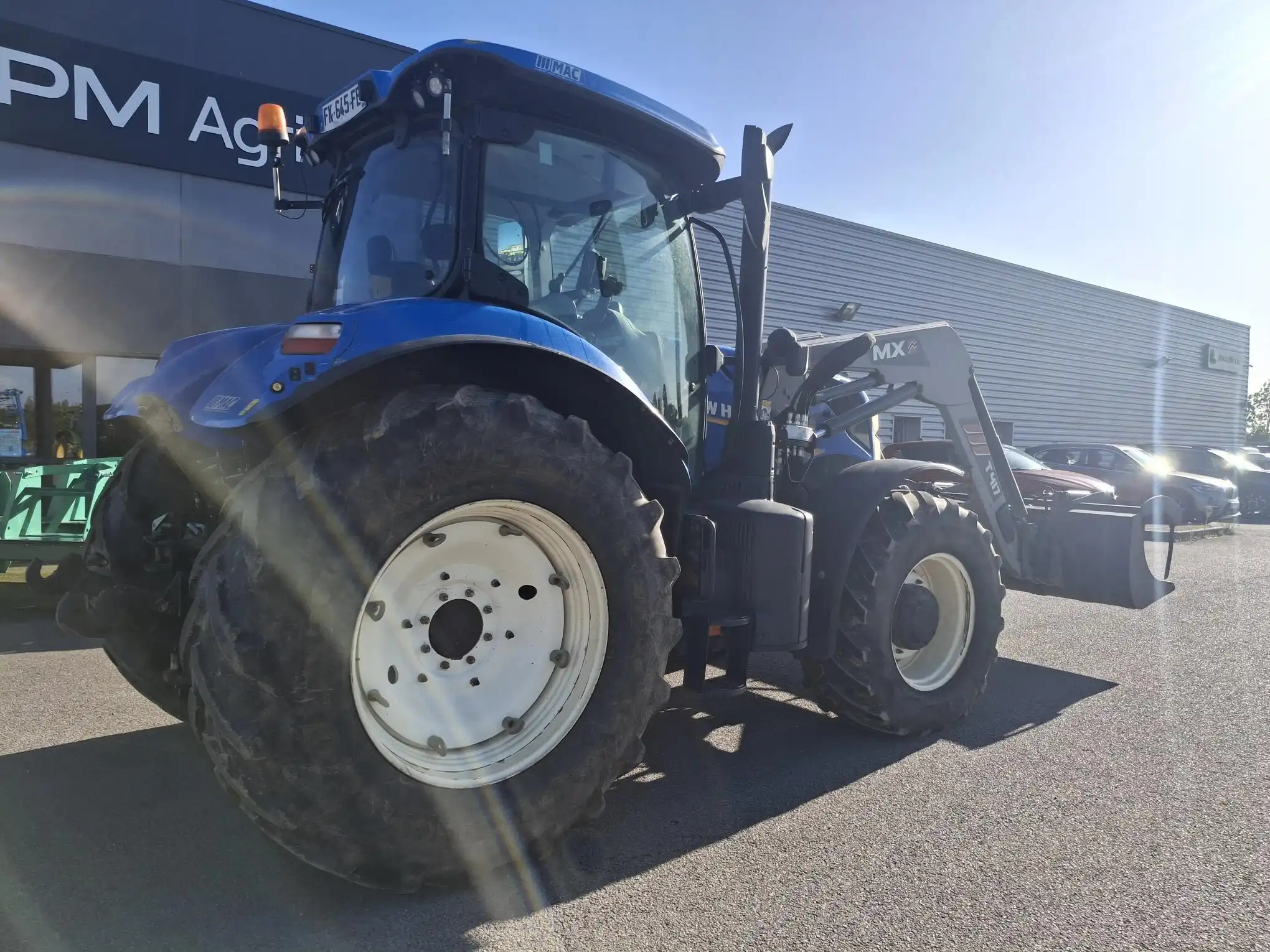 Image NEW HOLLAND TRACTEUR NH T7 190