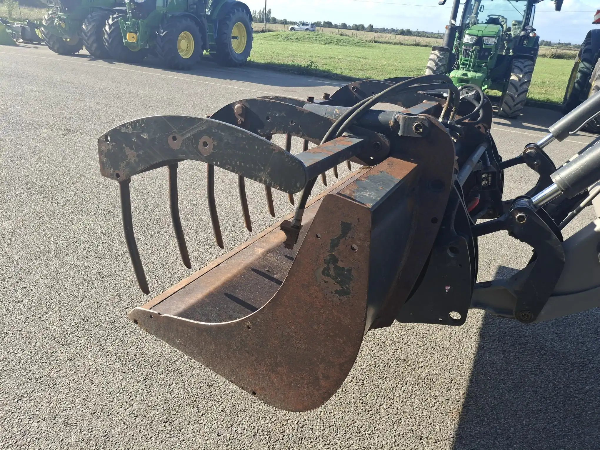 Image NEW HOLLAND TRACTEUR NH T7 190