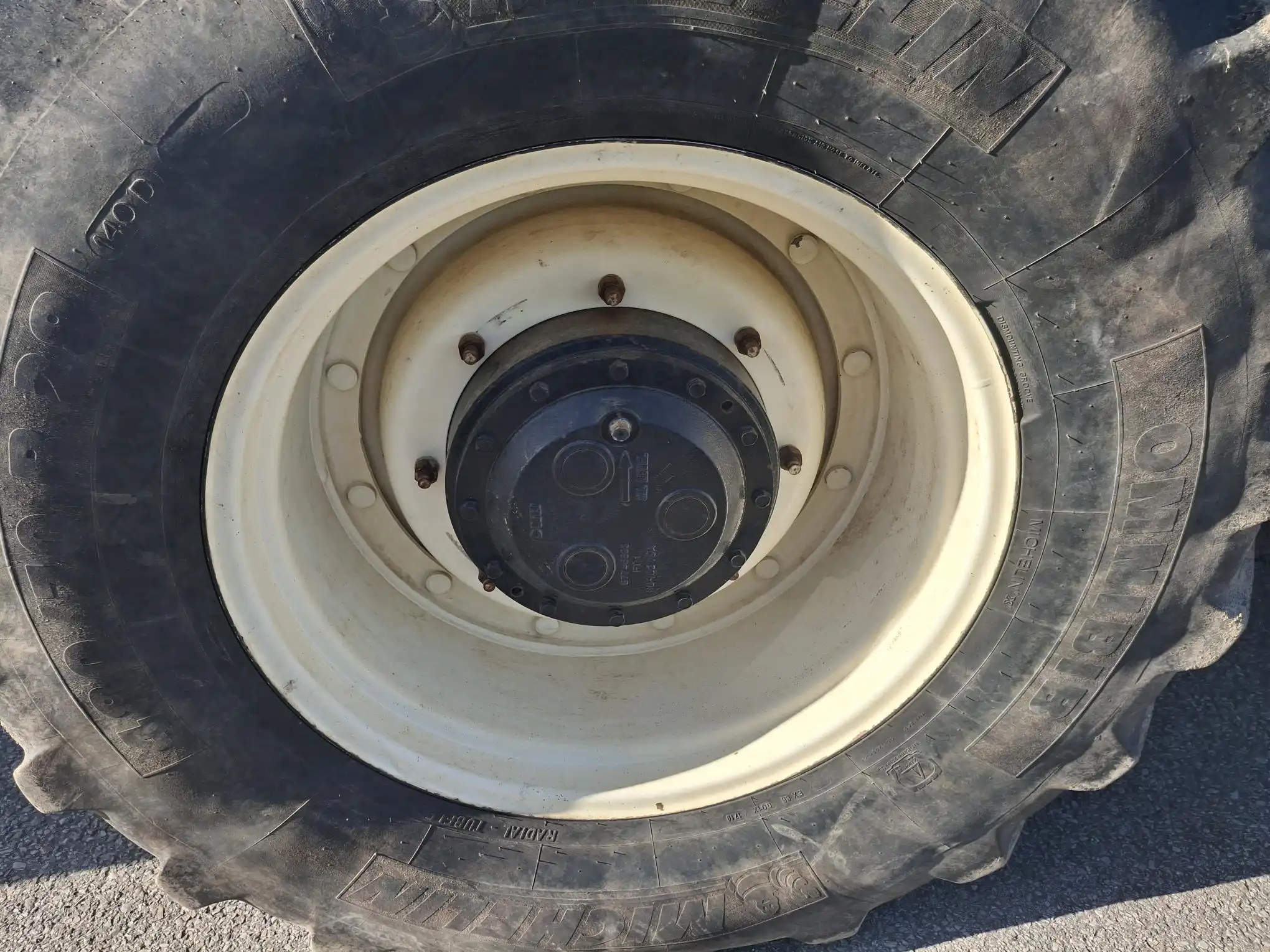 Image NEW HOLLAND TRACTEUR NH T7 190