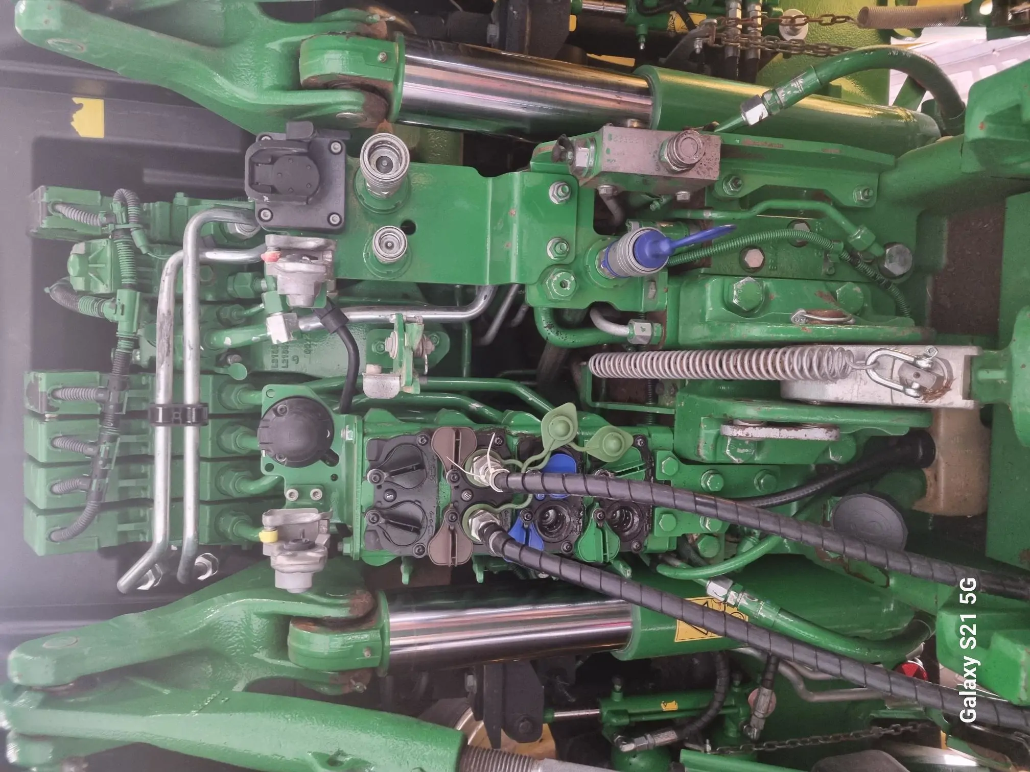 Image JOHN DEERE 6195R