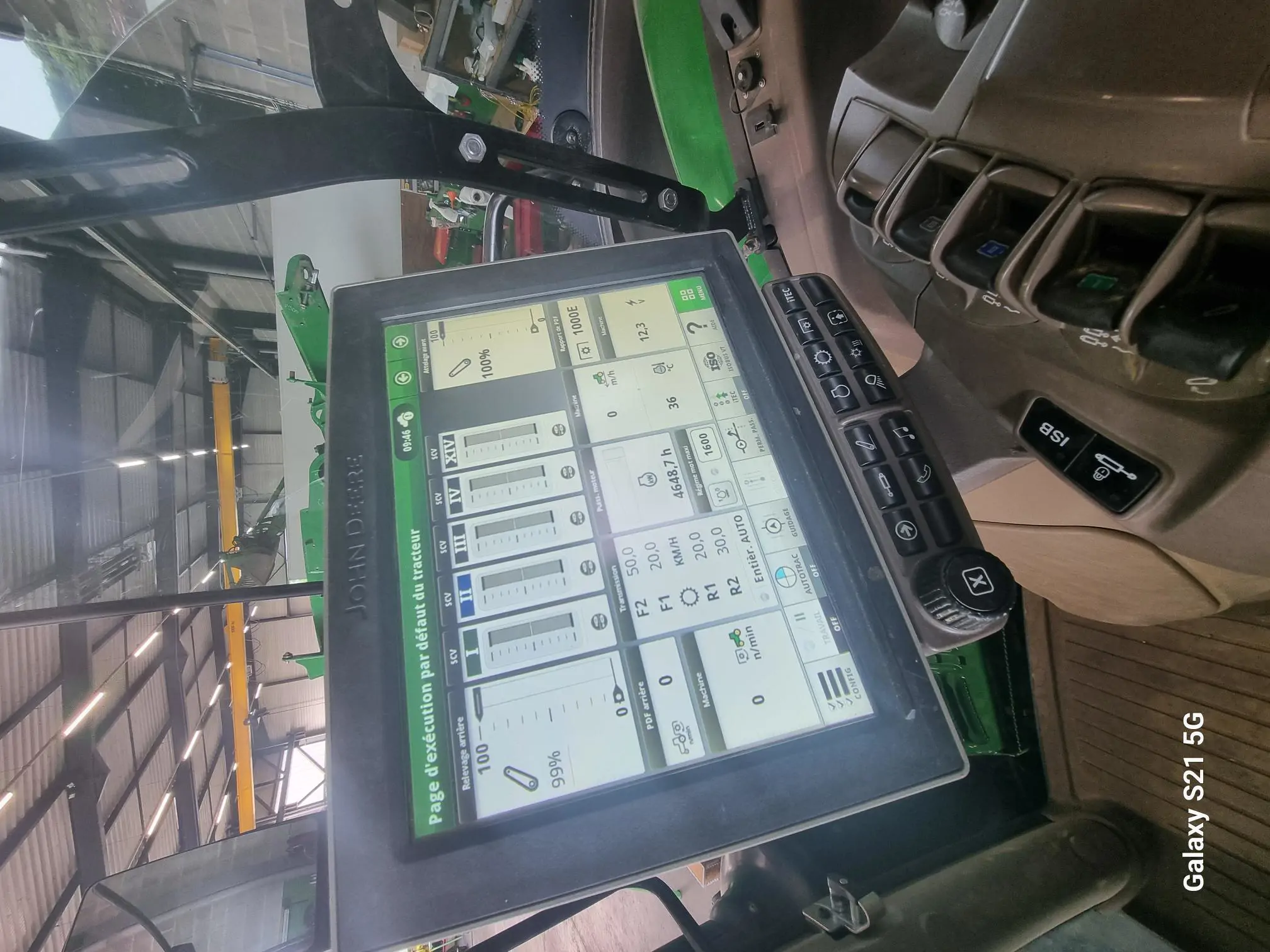 Image JOHN DEERE 6195R