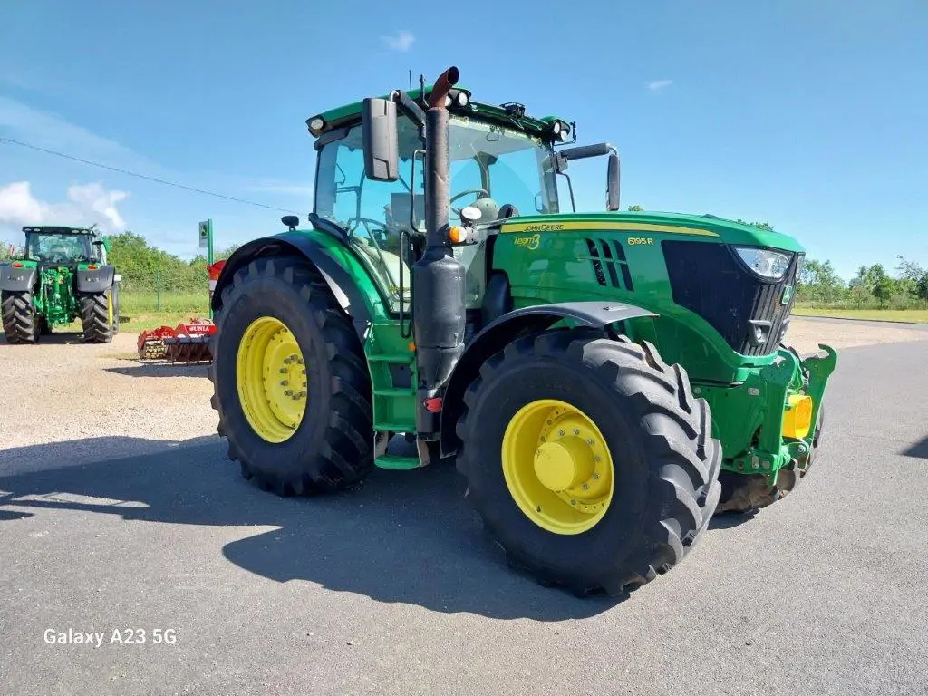 Image JOHN DEERE 6195R