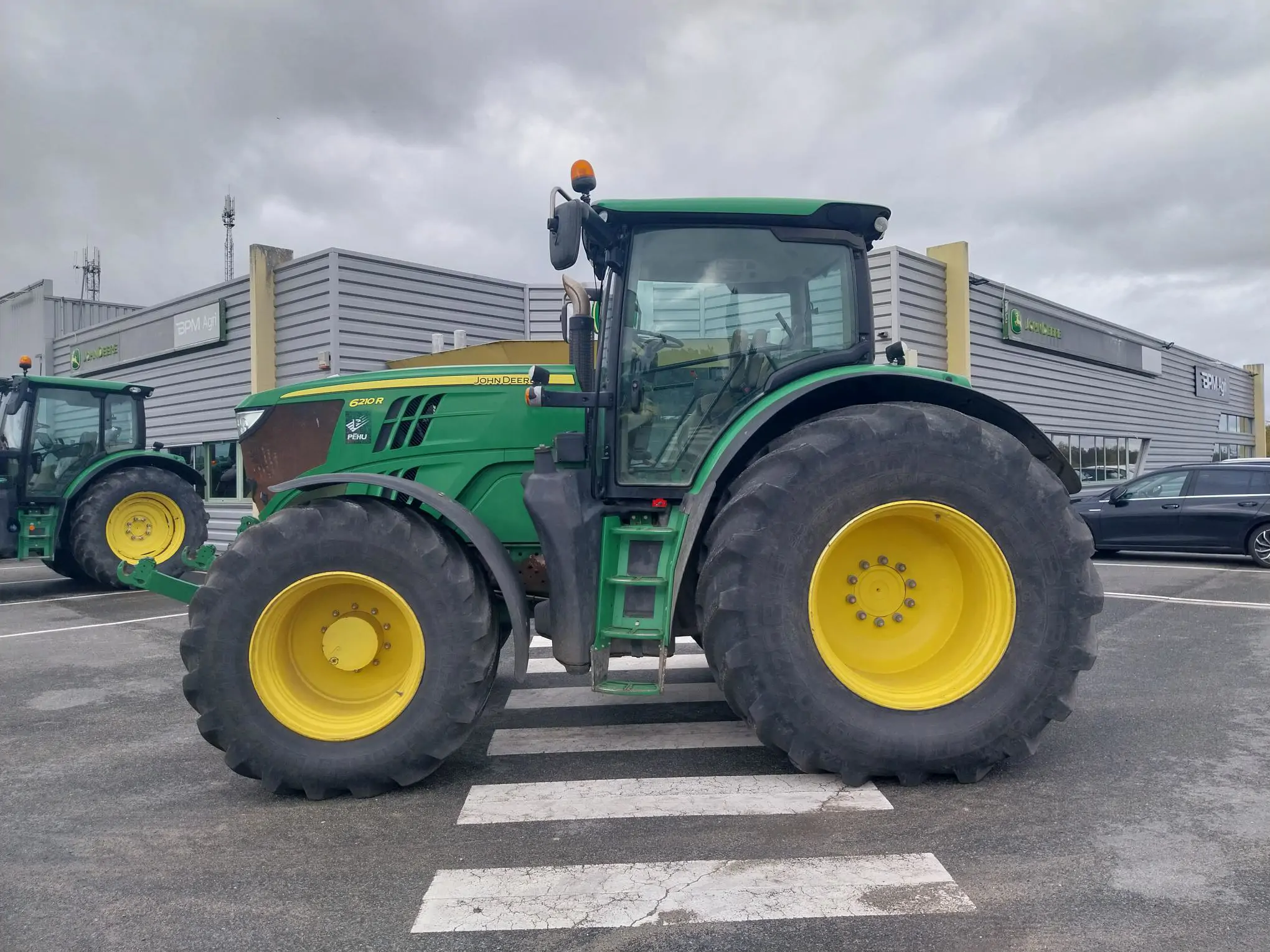 Image JOHN DEERE TRACTEUR 6210R