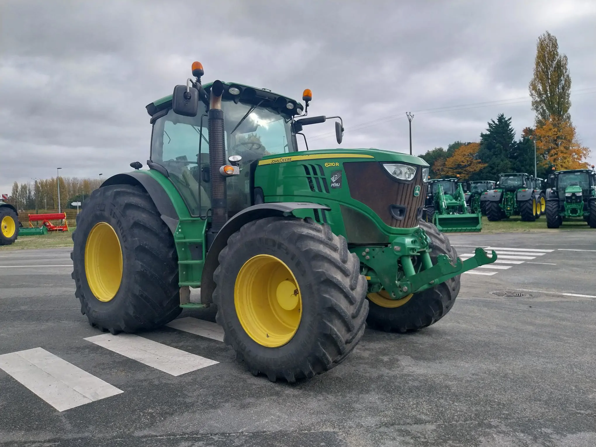 Image JOHN DEERE TRACTEUR 6210R