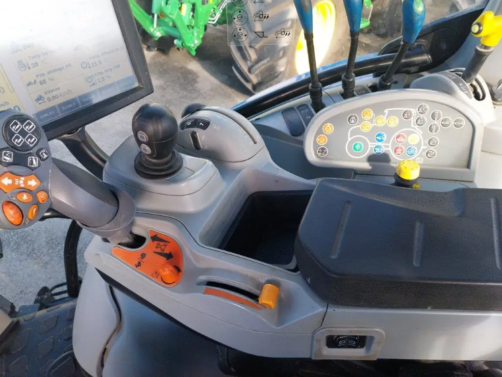 Image NEW HOLLAND TRACTEUR T5.120 NEWHOLLAND OCC