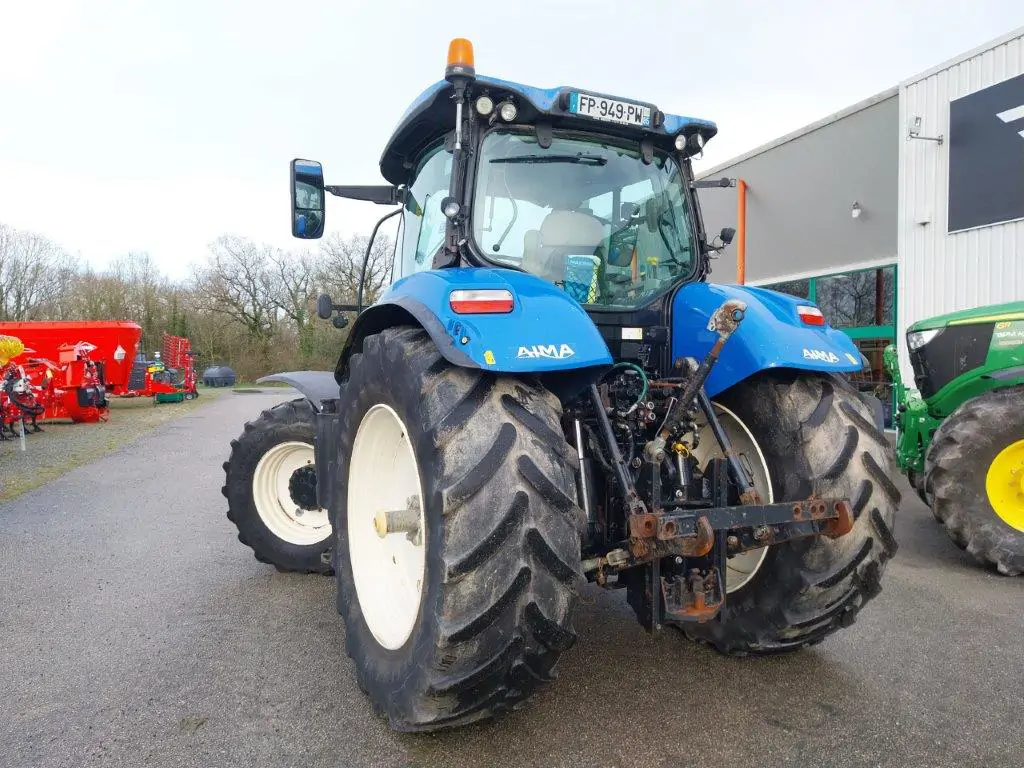 Image NEW HOLLAND TRACTEUR T7.195S NEW HOLLAND
