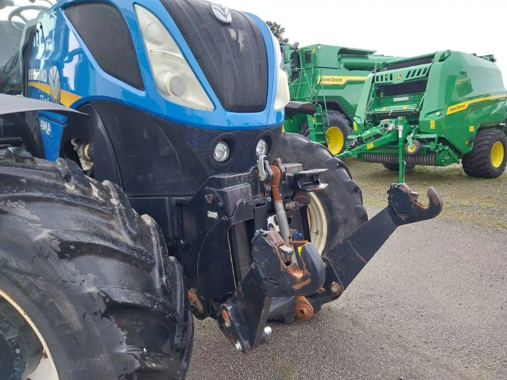 Image NEW HOLLAND TRACTEUR T7.195S NEW HOLLAND