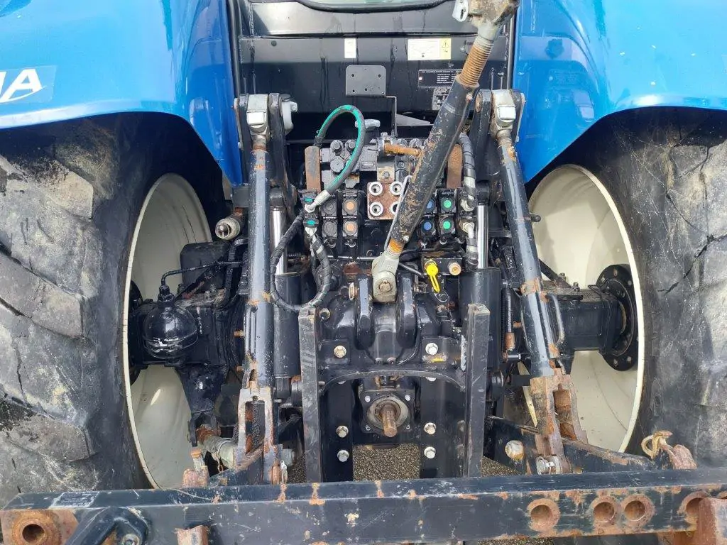 Image NEW HOLLAND TRACTEUR T7.195S NEW HOLLAND