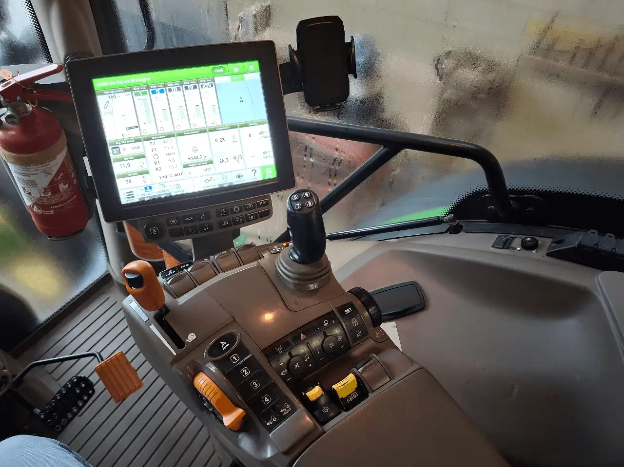 Image JOHN DEERE TRACTEUR JOHN DEERE 6195R