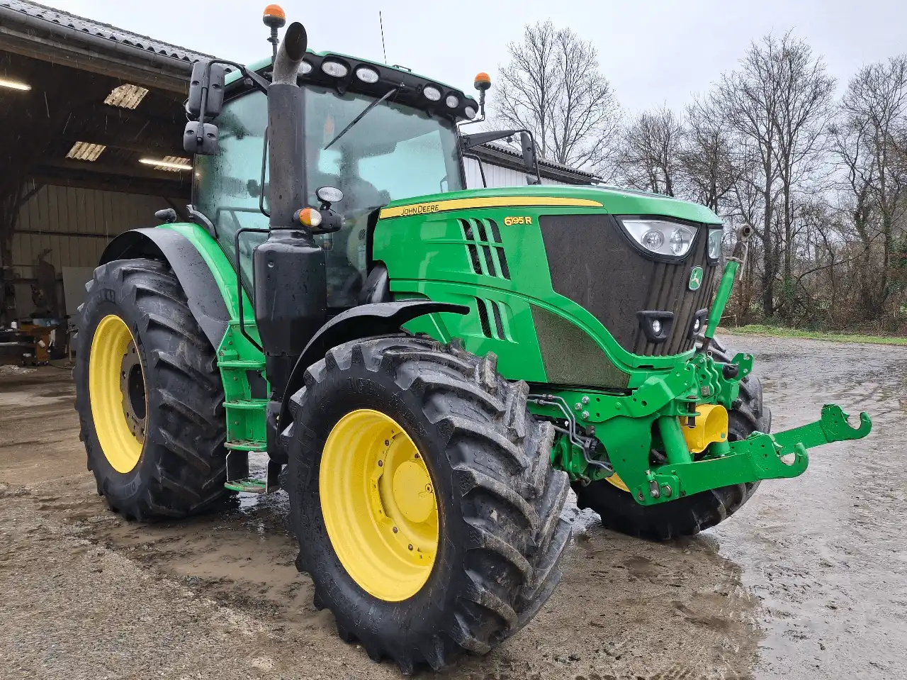 Image JOHN DEERE TRACTEUR JOHN DEERE 6195R
