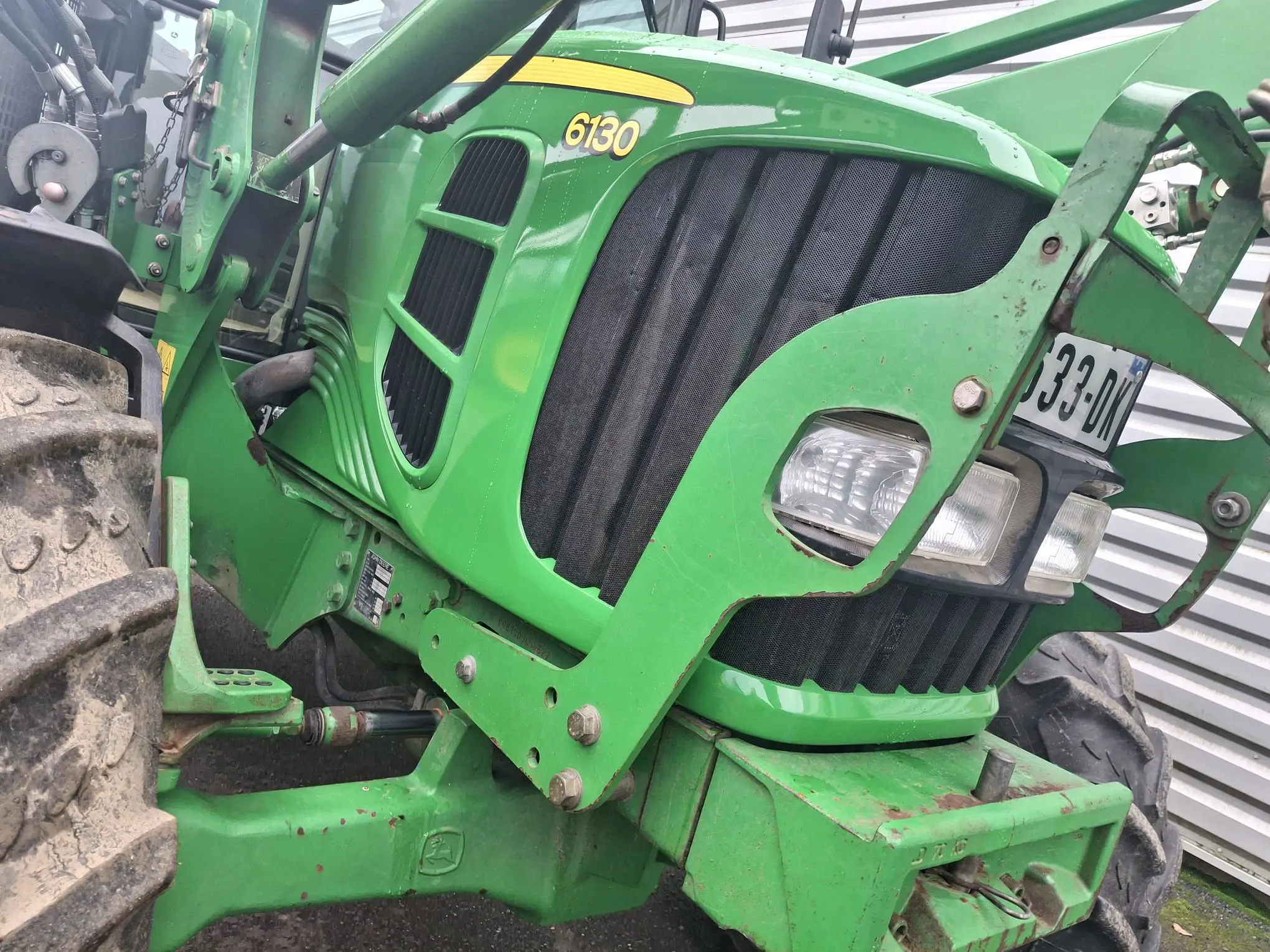 Image JOHN DEERE TRACTEUR JOHN DEERE 6130