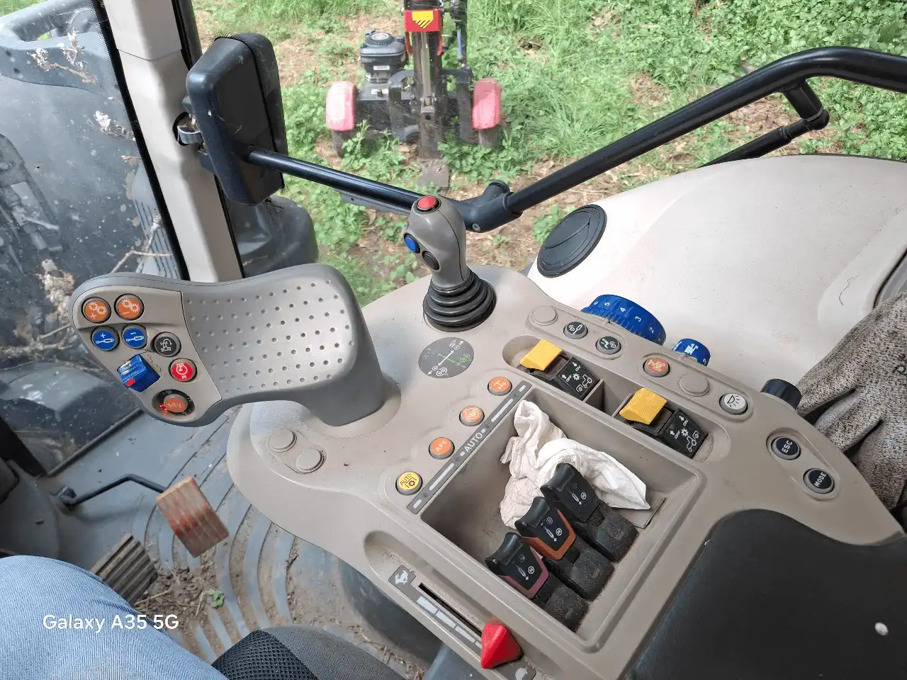 Image MAC CORMICK TRACTEUR MAC CORMICK X7