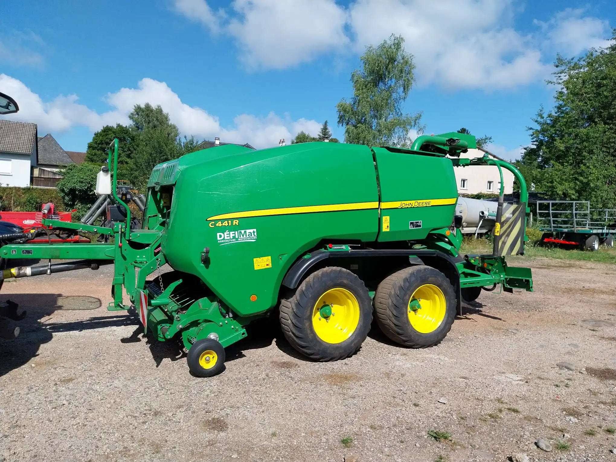 Image JOHN DEERE PRESSE ENRUBANNEUSE JD C441R