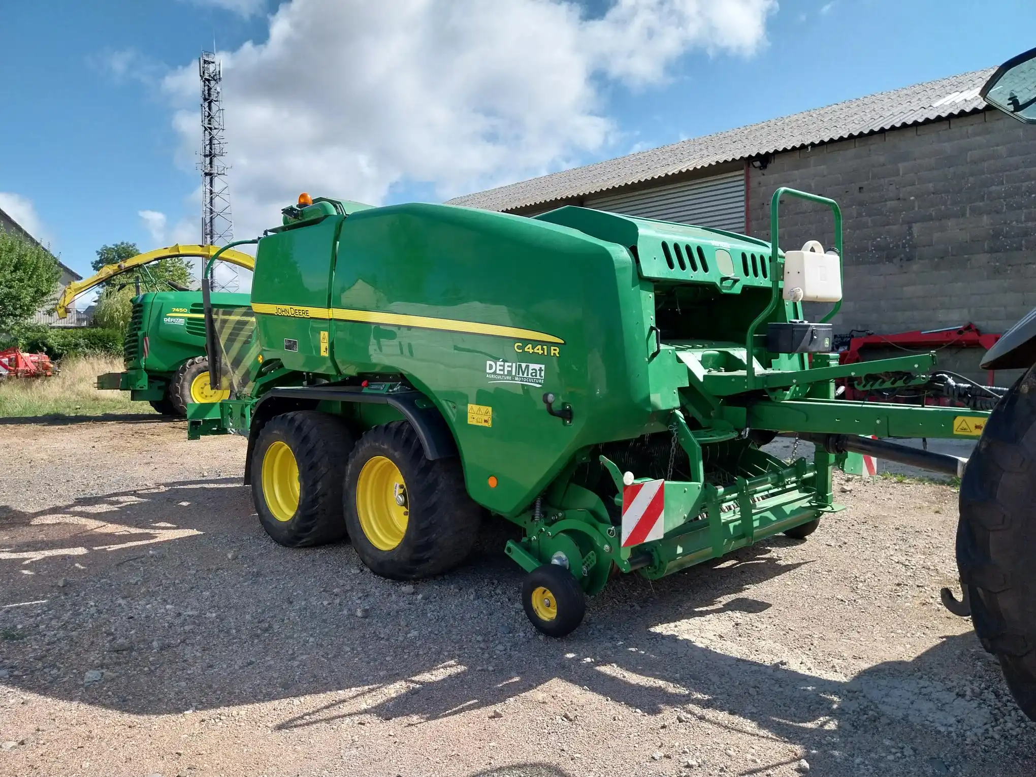 Image JOHN DEERE PRESSE ENRUBANNEUSE JD C441R