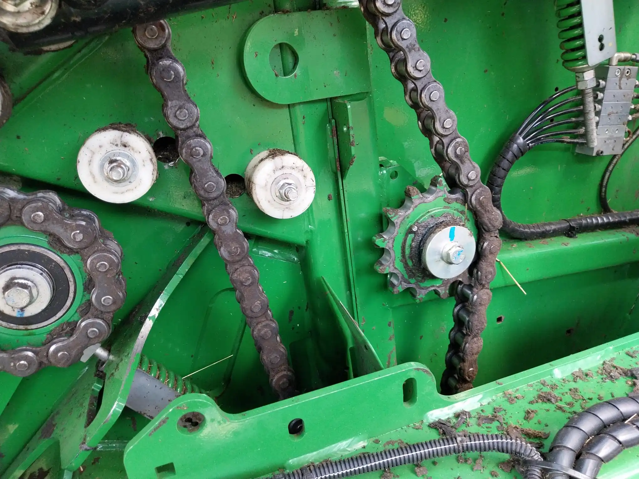 Image JOHN DEERE PRESSE ENRUBANNEUSE JD C441R