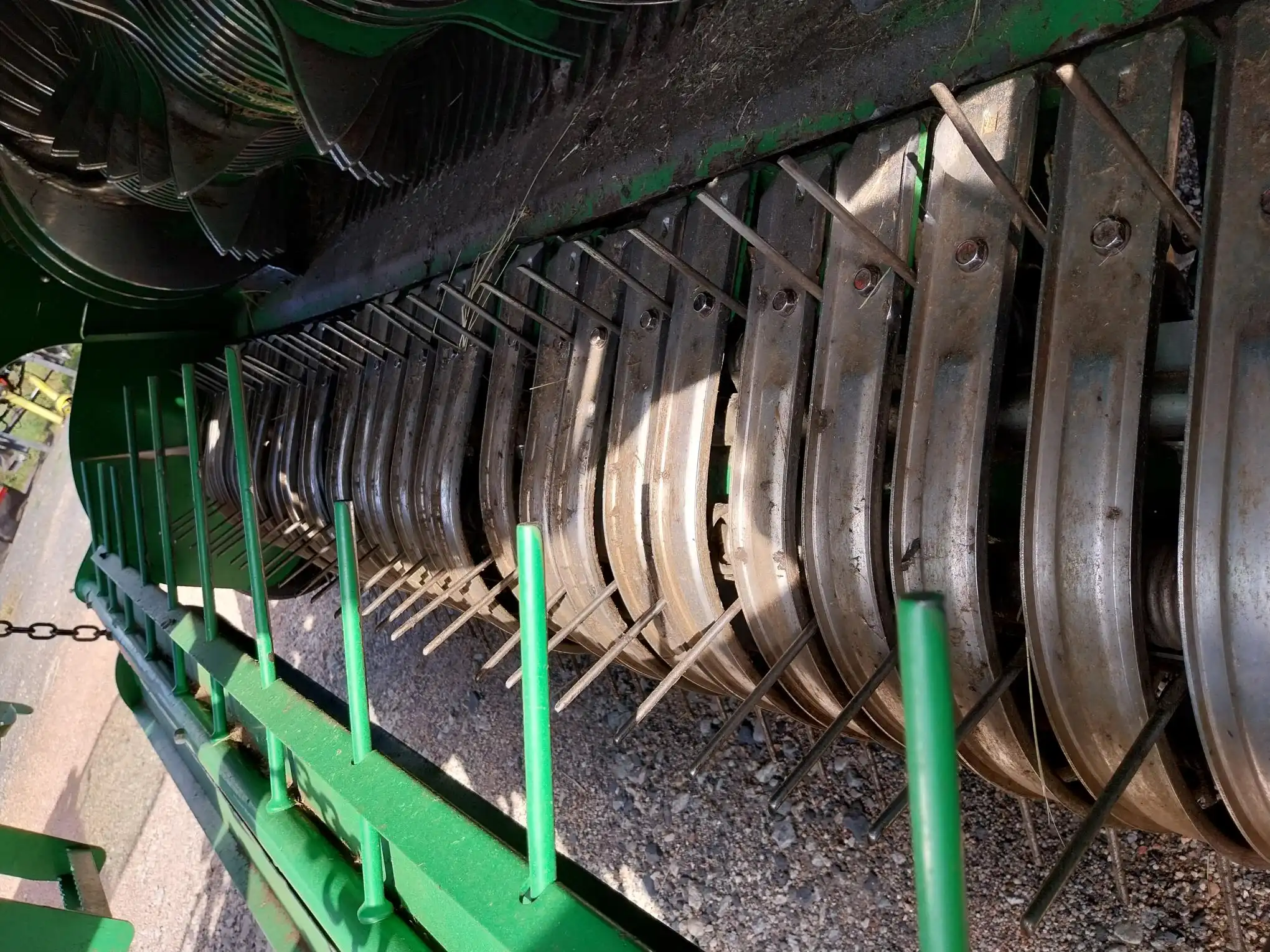 Image JOHN DEERE PRESSE ENRUBANNEUSE JD C441R