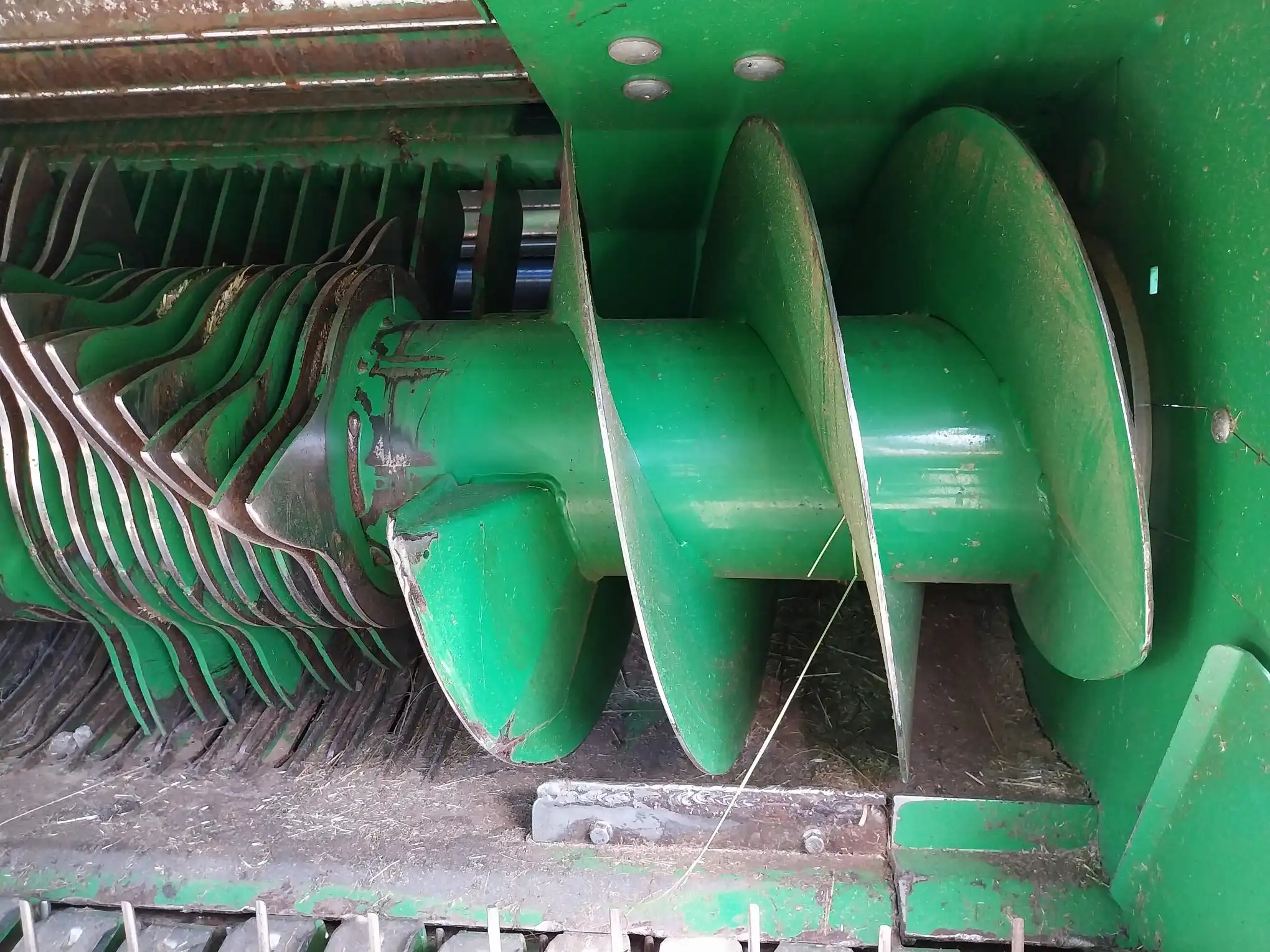 Image JOHN DEERE PRESSE ENRUBANNEUSE JD C441R