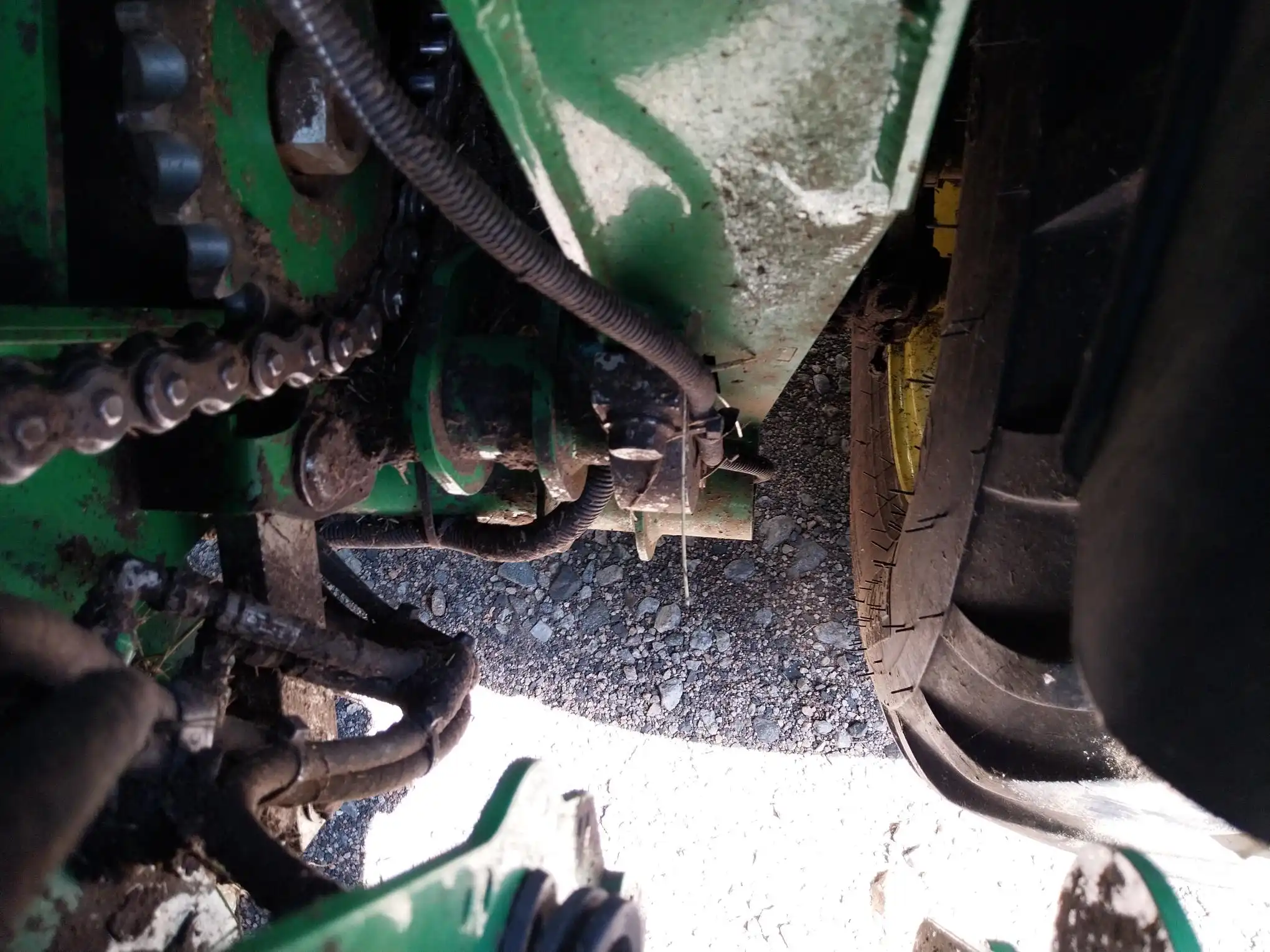 Image JOHN DEERE PRESSE ENRUBANNEUSE JD C441R