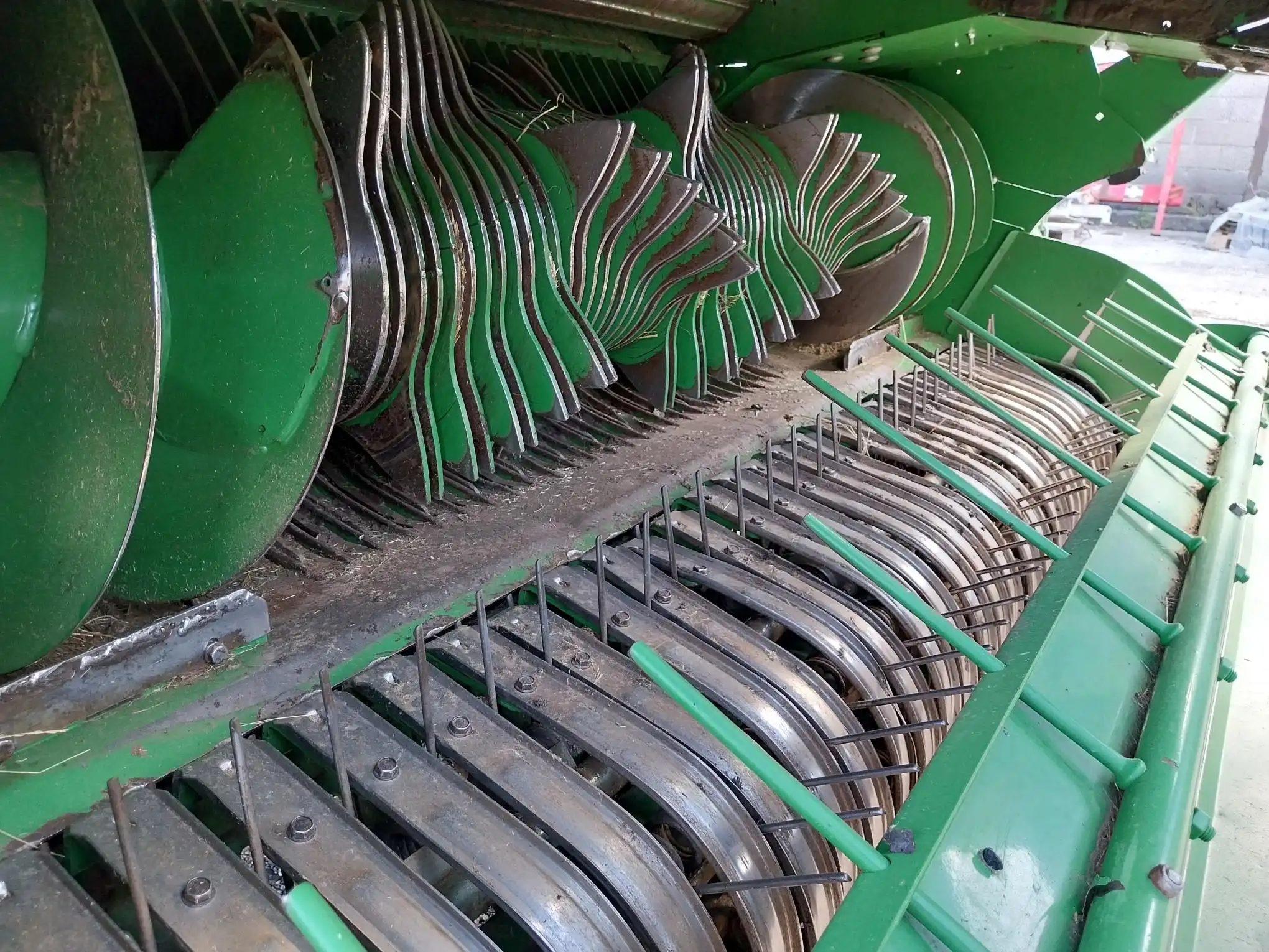 Image JOHN DEERE PRESSE ENRUBANNEUSE JD C441R