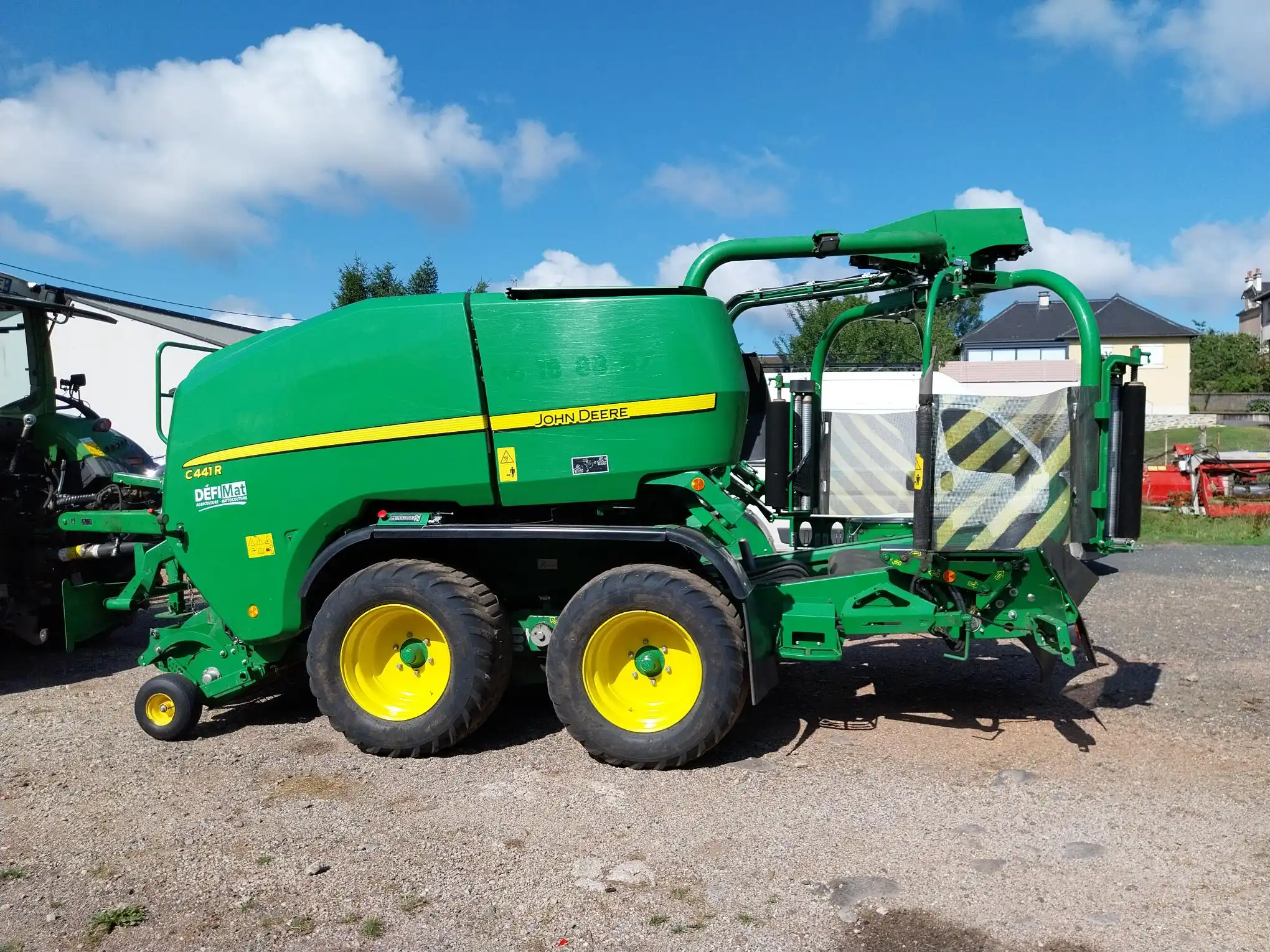 Image JOHN DEERE PRESSE ENRUBANNEUSE JD C441R