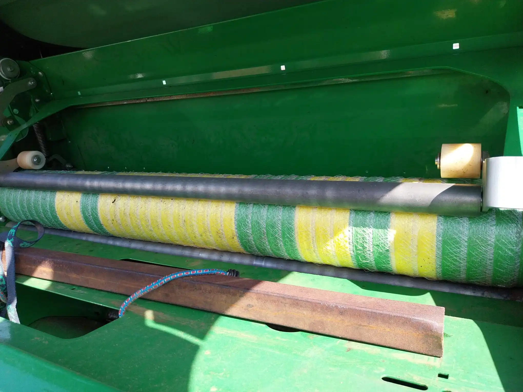 Image JOHN DEERE PRESSE ENRUBANNEUSE JD C441R