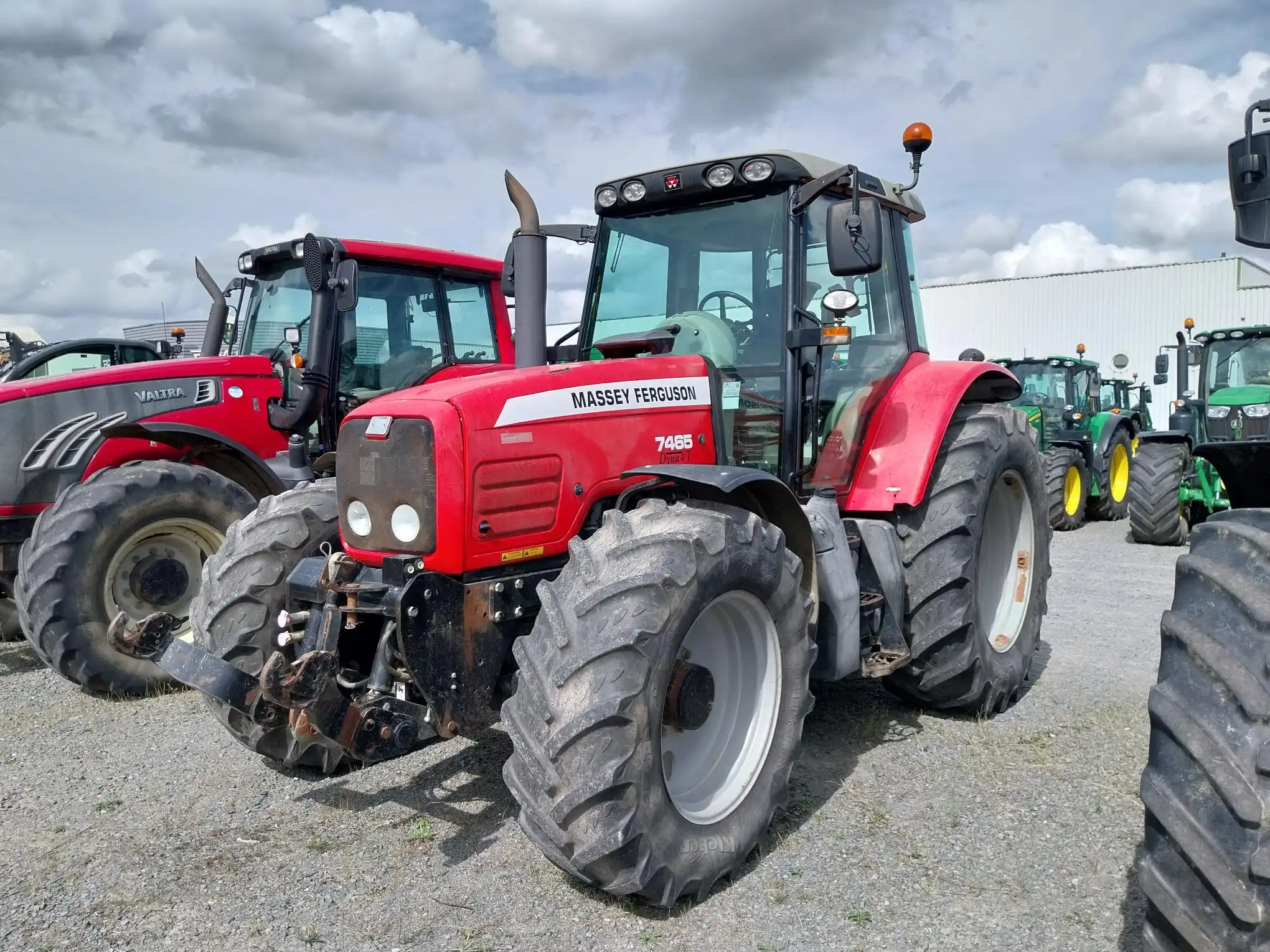 Image MASSEY FERGUSON TRACTEUR MASSEY FERGUSON 7465