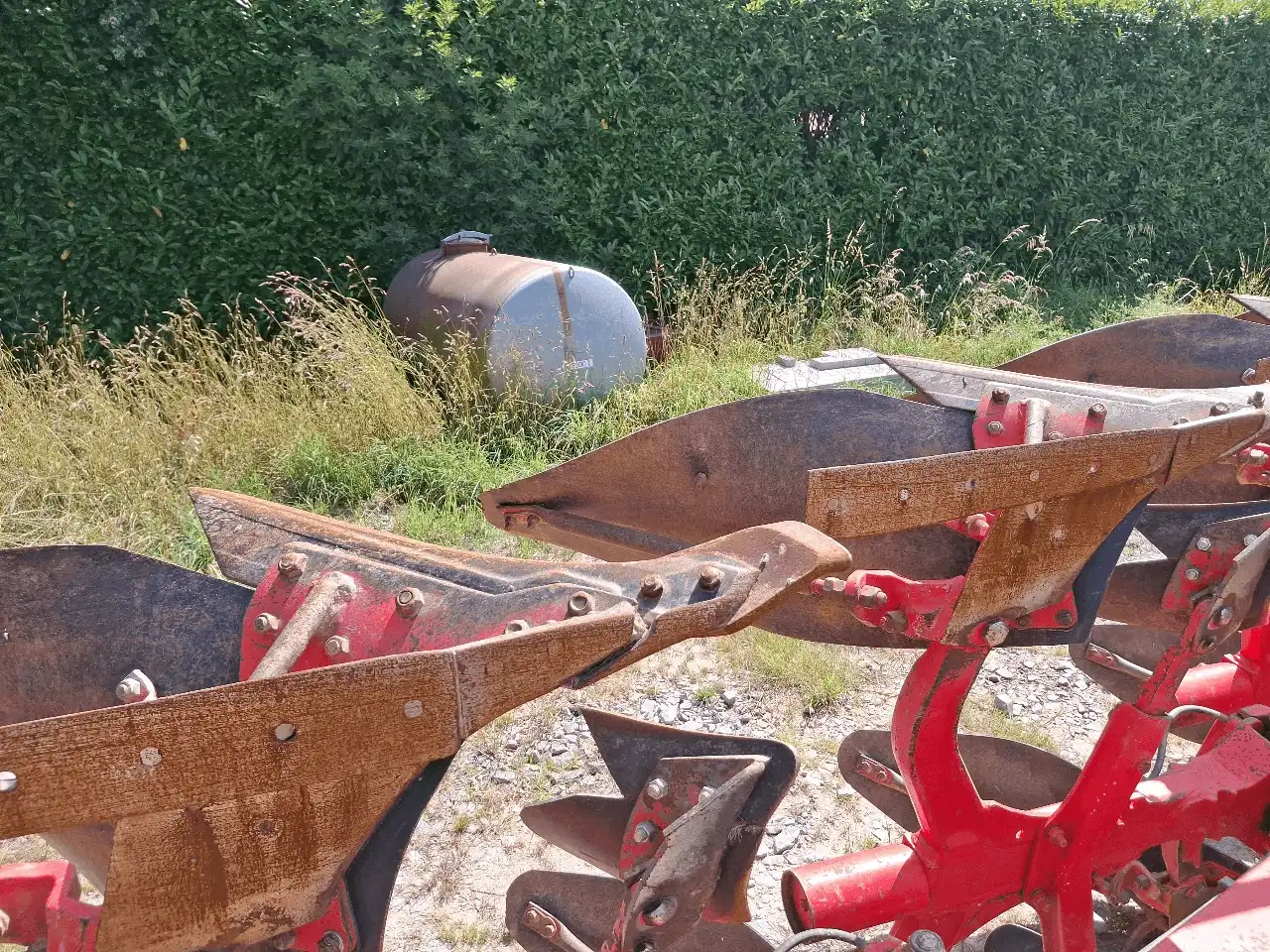 Image KUHN CHARRUE VARIMASTER 152