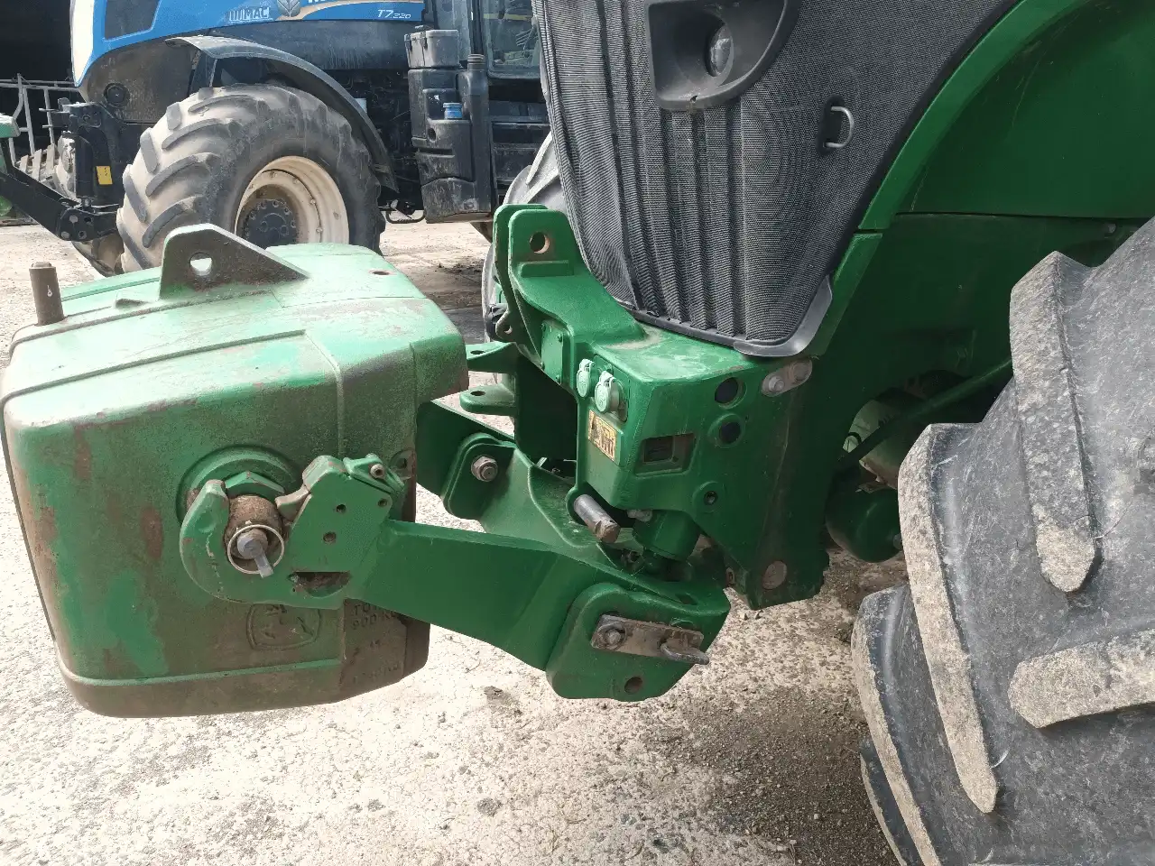 Image JOHN DEERE TRACTEUR JOHN DEERE 7215R
