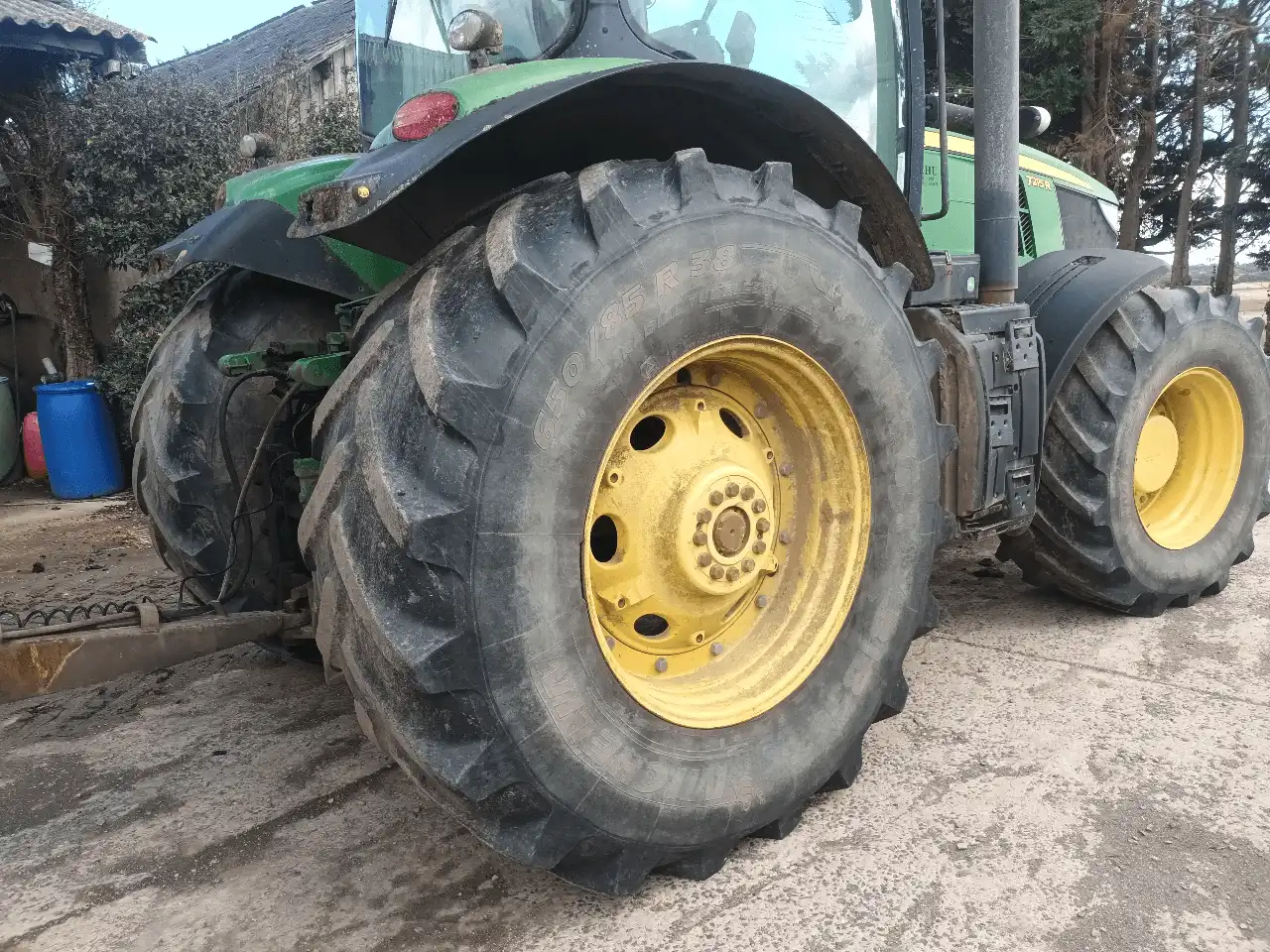 Image JOHN DEERE TRACTEUR JOHN DEERE 7215R