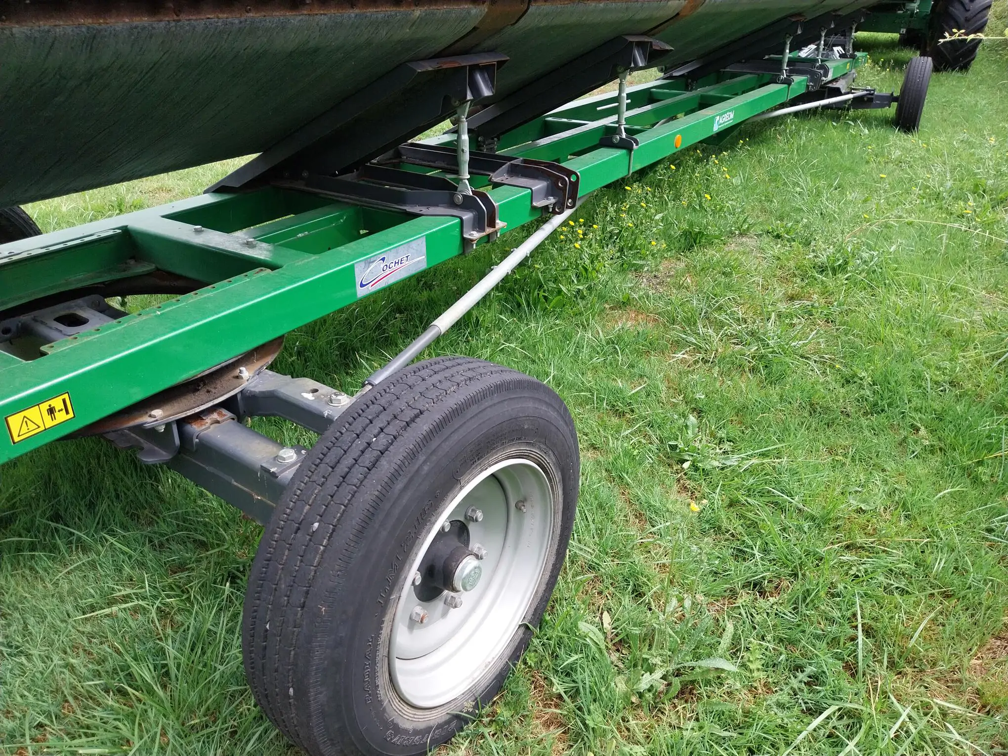 Image JOHN DEERE CHARIOT DE COUPE ET COUPE 730X