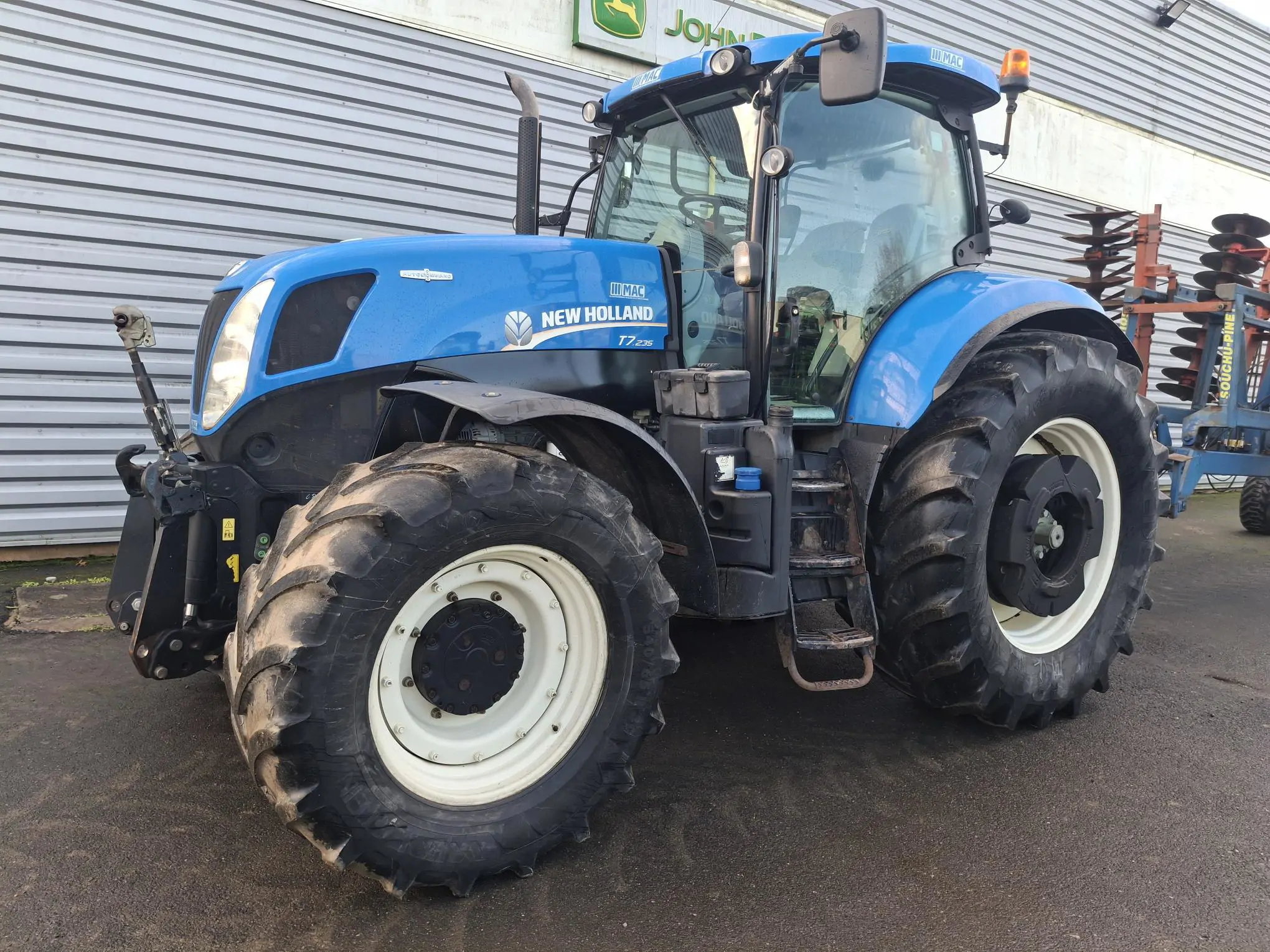 Photo NEW HOLLAND TRACTEUR NEW HOLLAND T7