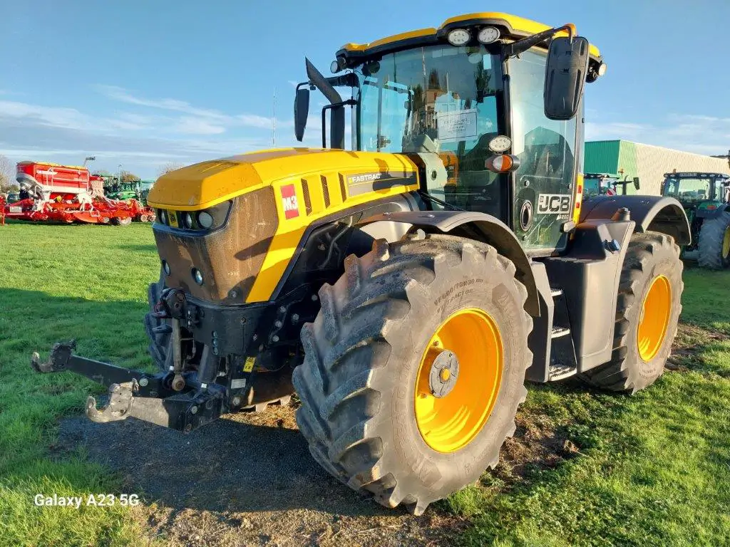 Image JCB TRACTEUR FASTRAC 4220