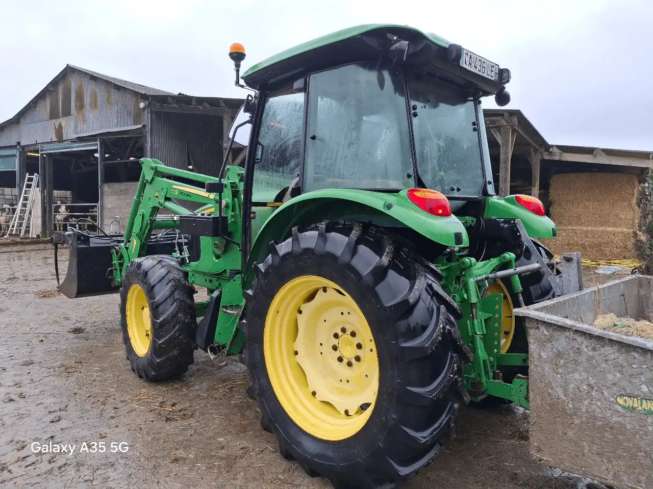 Image JOHN DEERE TRACTEUR JOHN DEERE 5070M