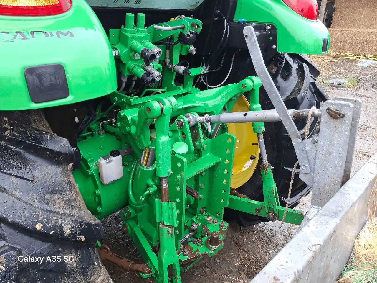 Image JOHN DEERE TRACTEUR JOHN DEERE 5070M